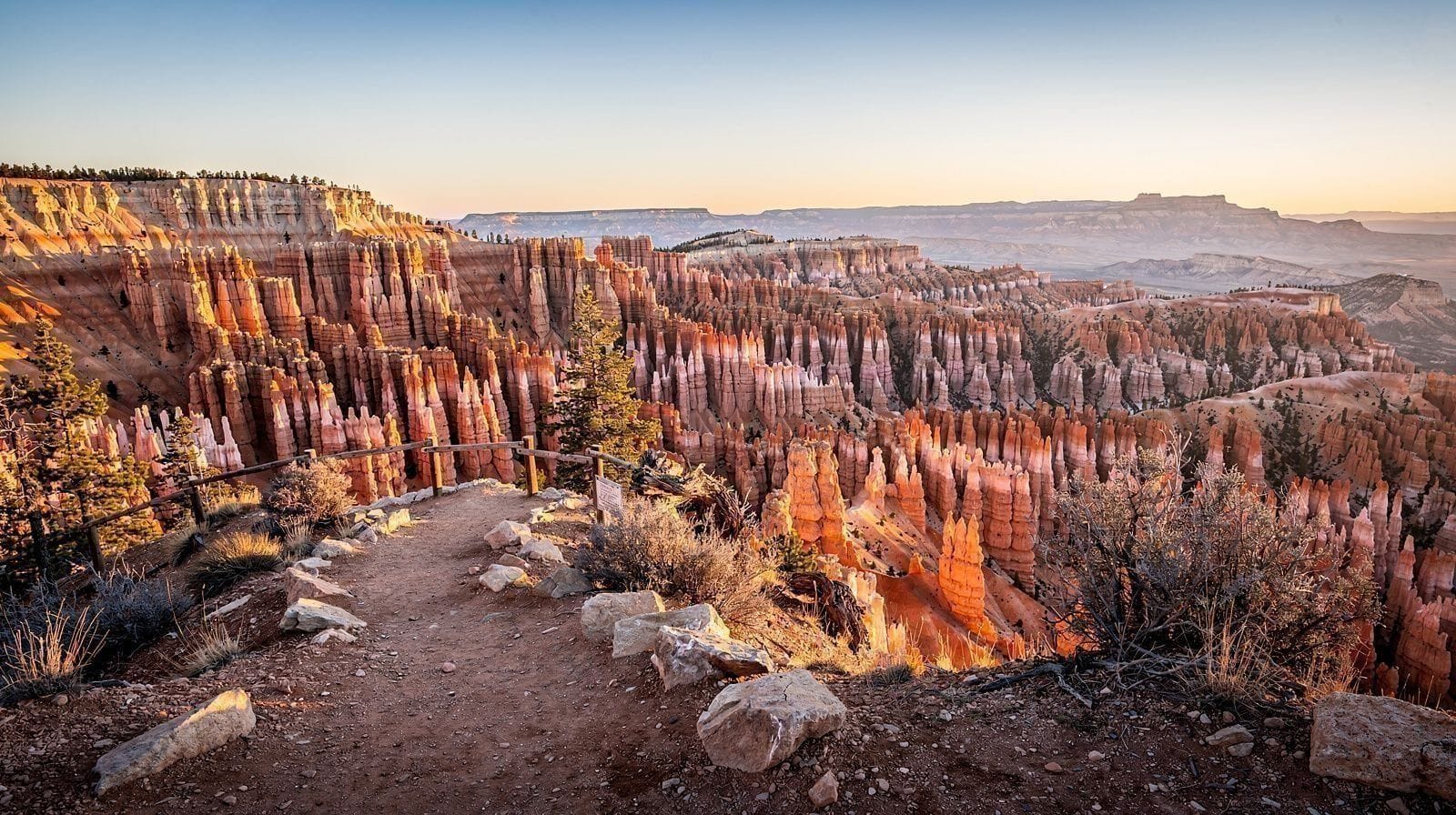 Bryce Canyon and Monument Valley Day Trips