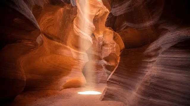 Antelope Canyon: How to Book a Navajo-Guided Tour and Permit