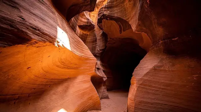 Lower Antelope Canyon Guide: The Corkscrew, Tickets and Stairs